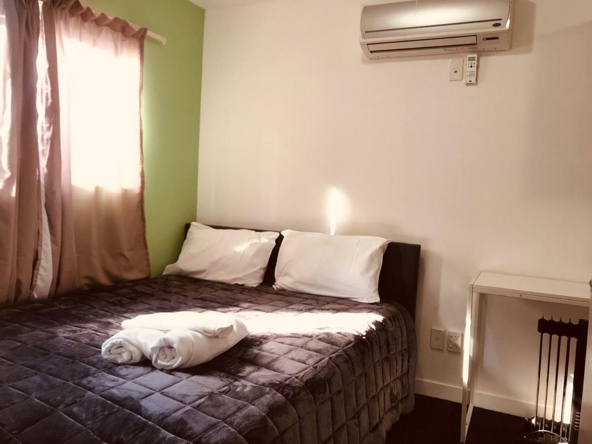 Red Rose Motel タウポ エクステリア 写真